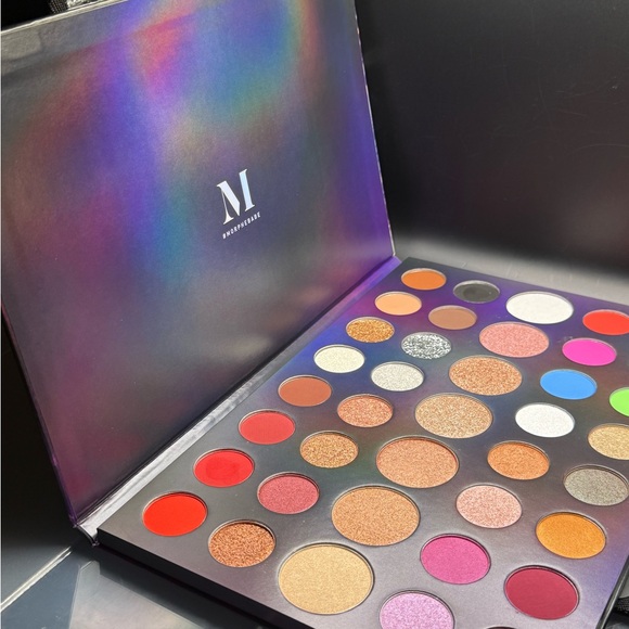 Morphe 39L Hit The Lights Palette - Multicolor Spectacle - Picture 3 of 4